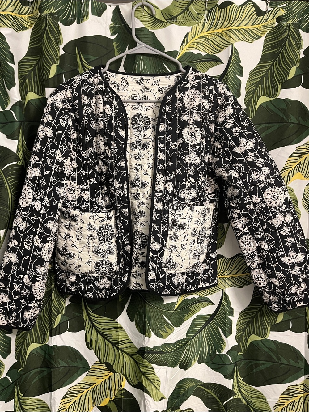 Black & White Floral Quilted Jacket - Women's Lightweight Coat